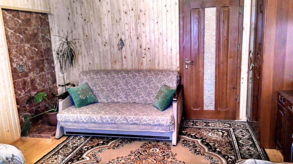Cottage Ozerniy Lazeshchyna Room photo